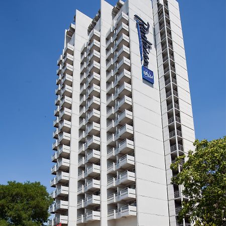 Radisson Blu Ankara Hotel Bagian luar foto