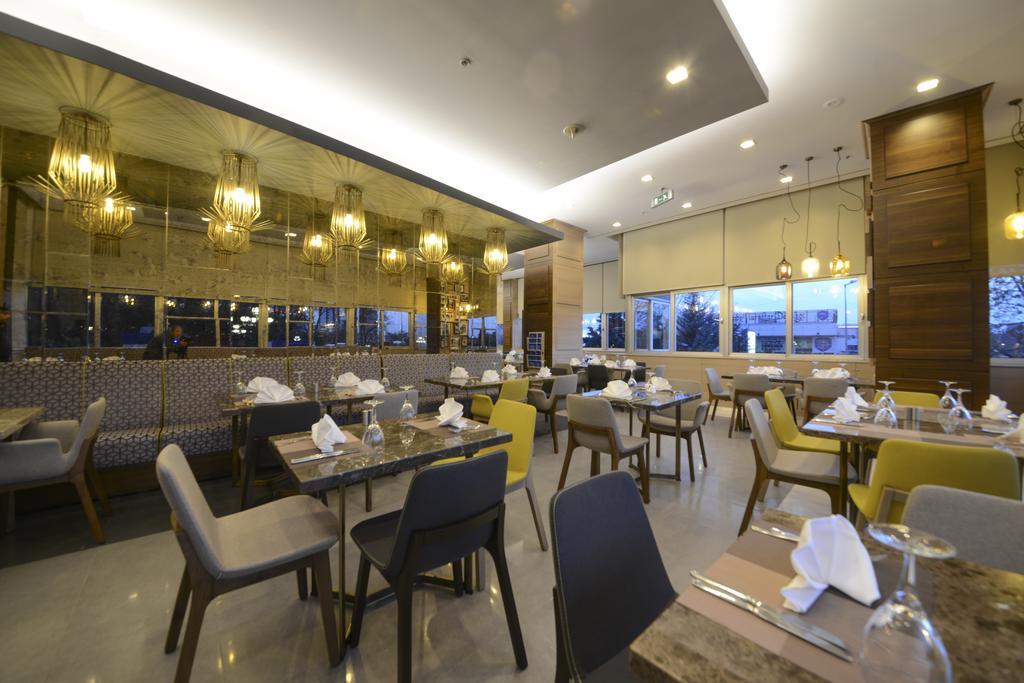 Radisson Blu Ankara Hotel Bagian luar foto