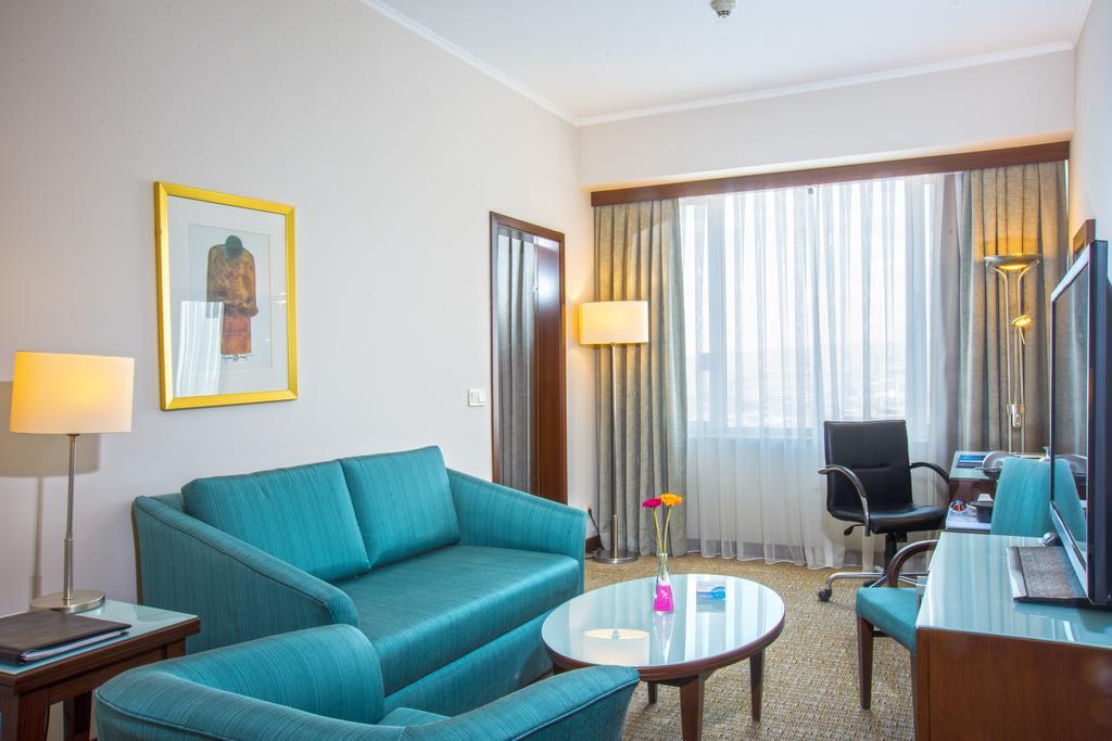 Radisson Blu Ankara Hotel Bagian luar foto