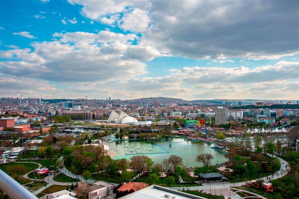 Radisson Blu Ankara Hotel Bagian luar foto
